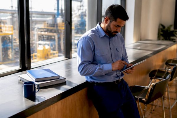 Facility operator monitoring system data
