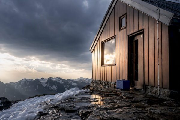Mountain refuge with lightning protection during storm
