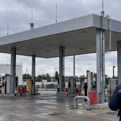 French fuel station with lightning protection